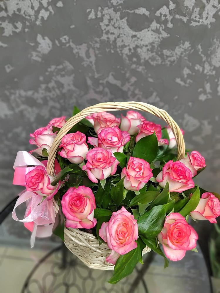 Цветочная композиция из Розы в корзине в Базарный Сызган