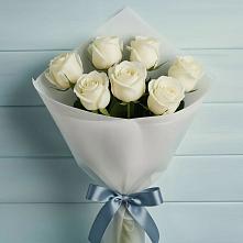 Букет 7 Белых роз Эдлесс Лав в Базарный Сызган