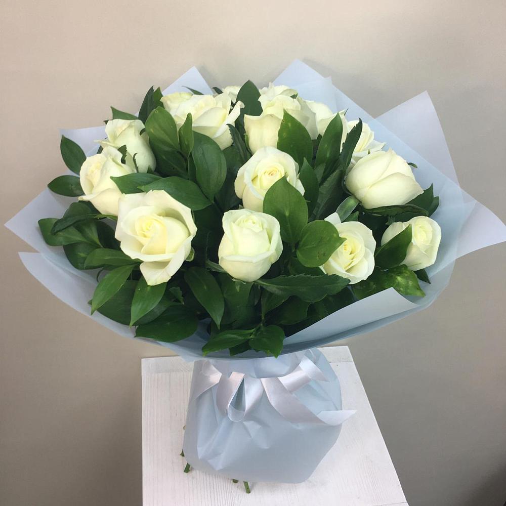 Букет 15 Белых роз Проуд в Базарный Сызган