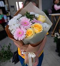 Букет цветов из:  Герберы, Розы и Хризантемы в Базарный Сызган