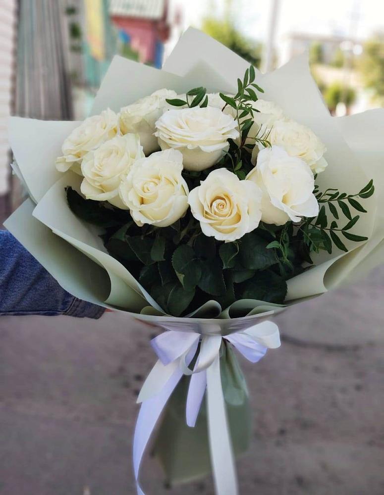Букет Белые розы Проуд в Базарный Сызган