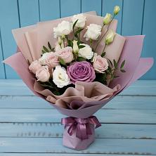 Букет цветов из:  Розы и Лизиантусы в Базарный Сызган