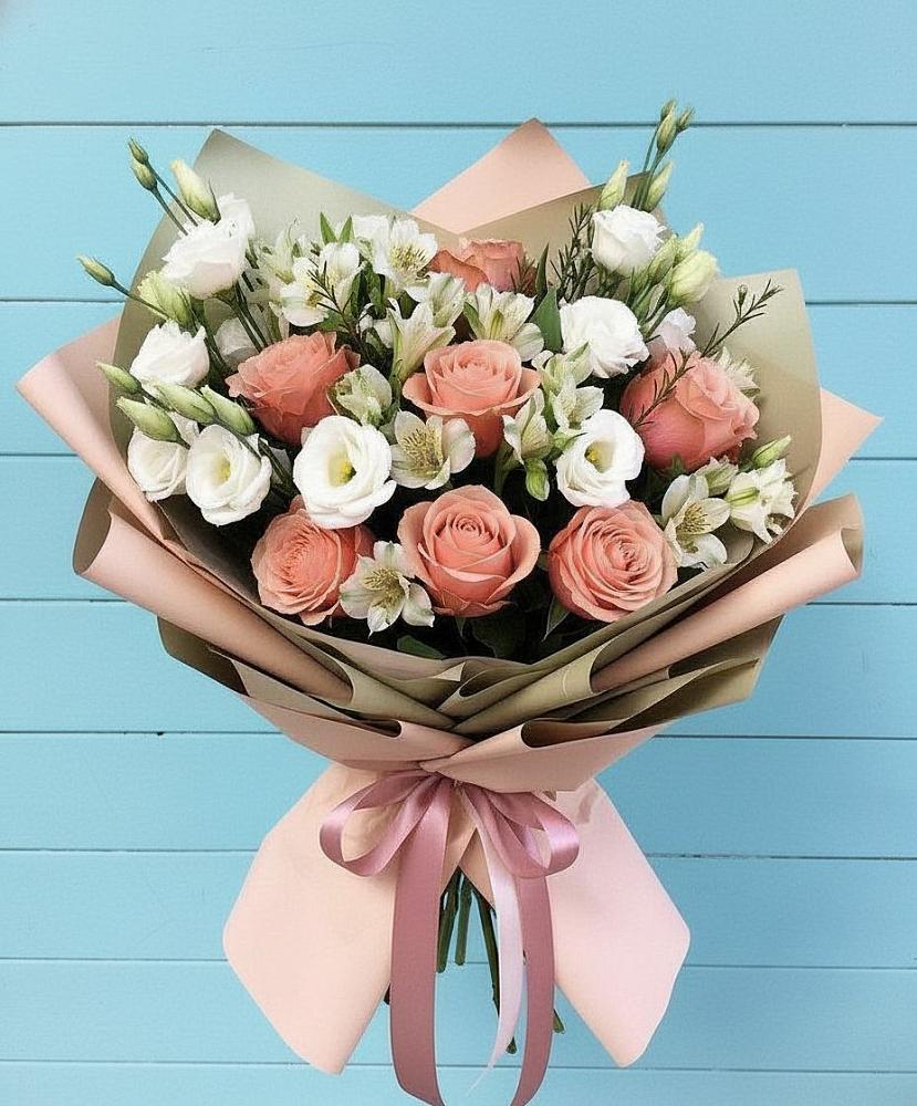 Букет цветов из: Розы, Альстромерии и Лизиантусы в Базарный Сызган