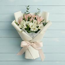 Букет цветов из:  Альстромерии #REPLACE_PRED# Базарный Сызган