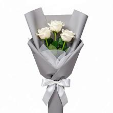Букет 3 белые розы в Базарный Сызган