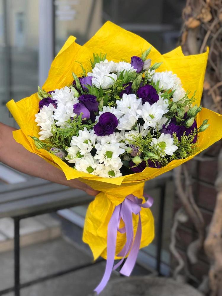 Букет цветов из: Ирисы, Хризантемы и Ромашки в Базарный Сызган