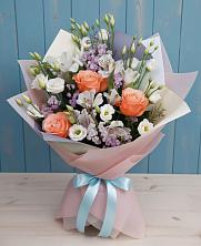 Букет цветов из:  Лизиантусы, Розы, Альстромерии и Гипсофила в Базарный Сызган