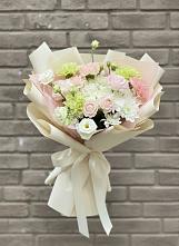 Букет цветов из:  Гвоздики, Розы, Лизиантусы и Хризантемы #REPLACE_PRED# Базарный Сызган