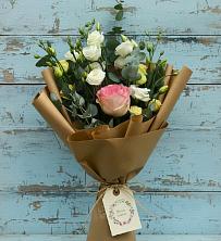 Букет цветов из:  Розы и Лизиантусы в Базарный Сызган