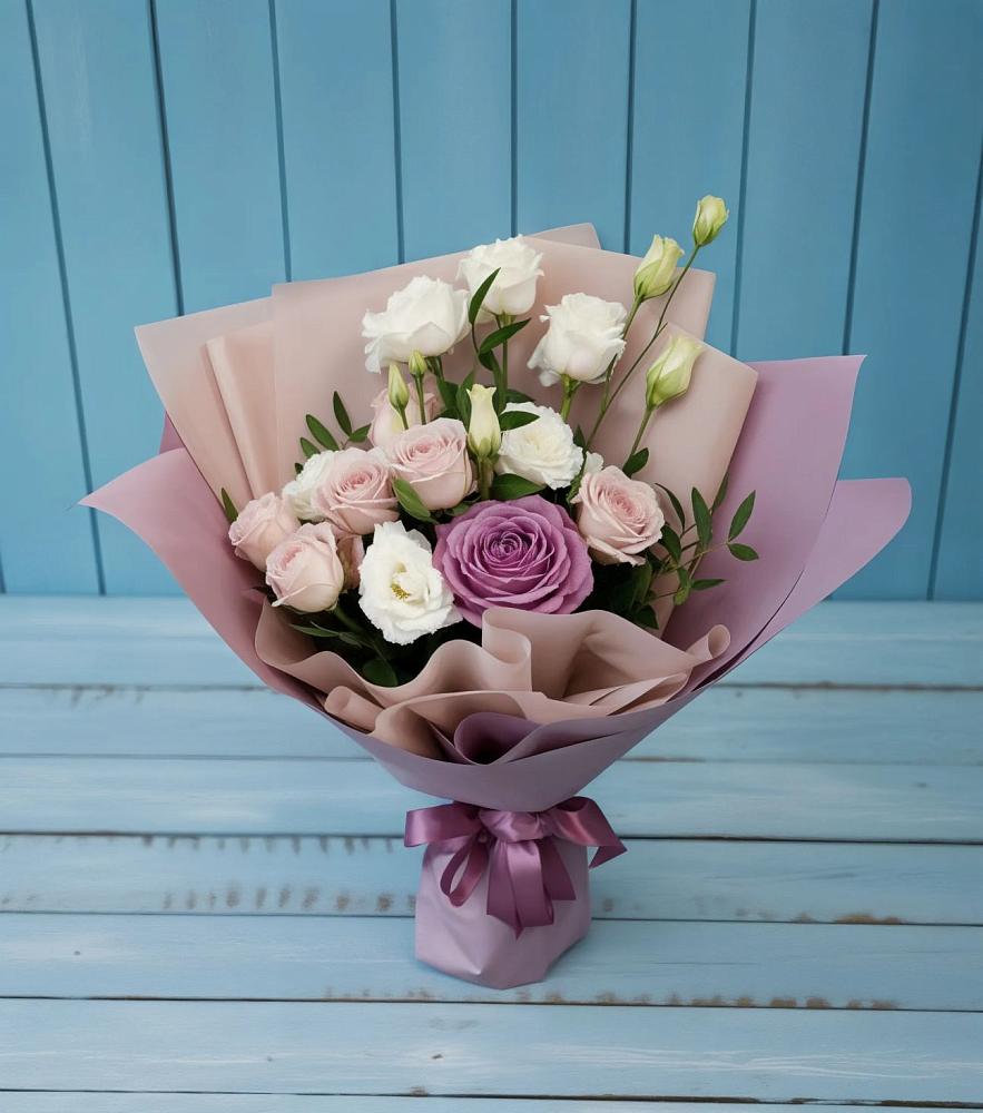 Букет цветов из: Розы и Лизиантусы в Базарный Сызган